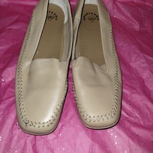 Women's  Tan Loafers Size 10m